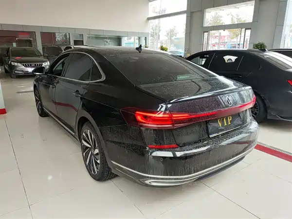 Volkswagen Passat 2022
