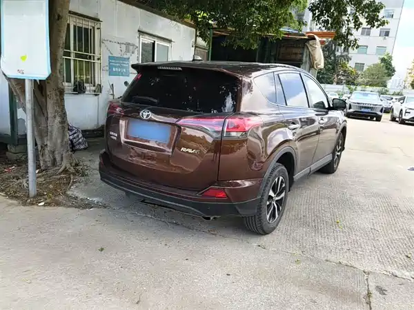 Toyota RAV4 2016