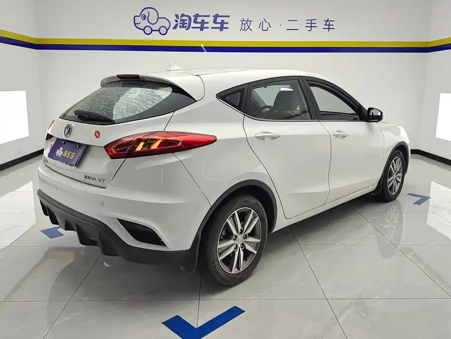 Changan Eado XT 2017 — фото 3