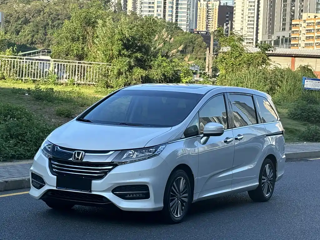 Honda Odyssey 2019 — фото 22