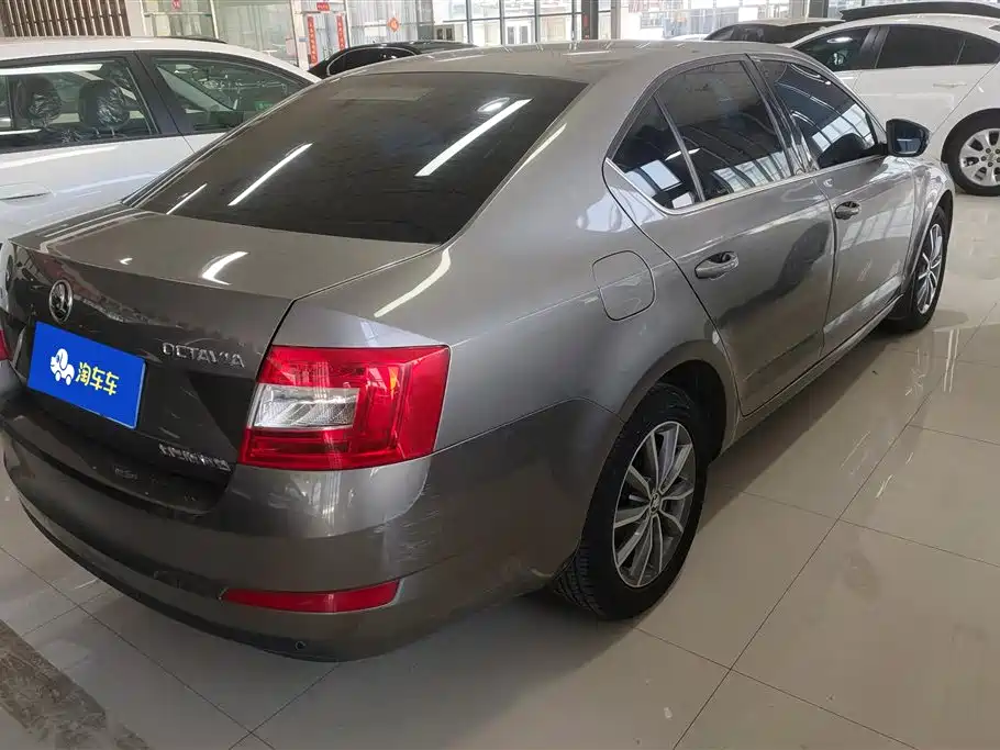 Skoda Octavia 2017 — фото 3