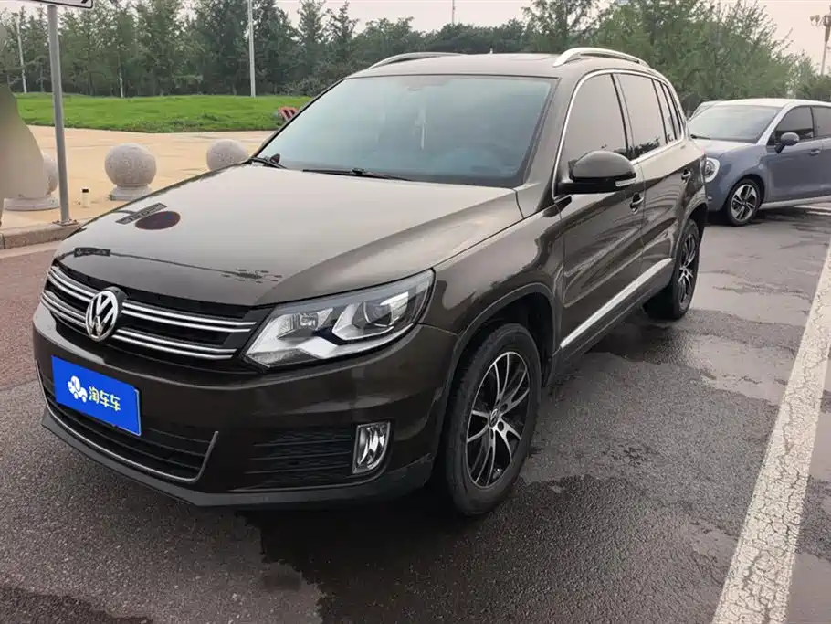 Volkswagen Tiguan 2015 — фото 1