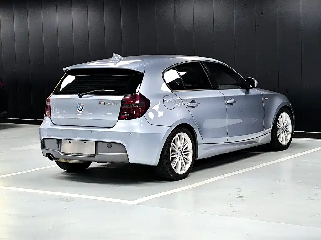 BMW 1 Series 2010 — фото 15