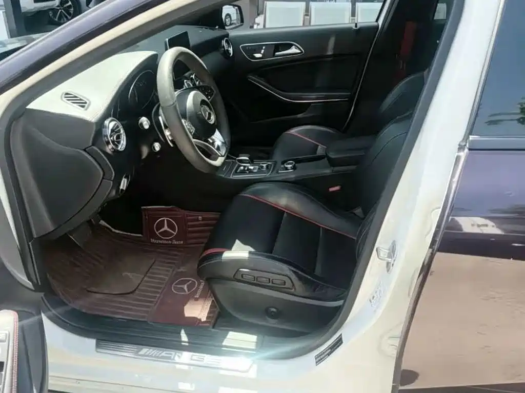 Mercedes-Benz A-Class AMG 2015 — фото 4