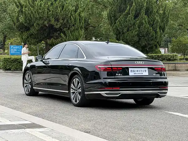 Audi A8 2022