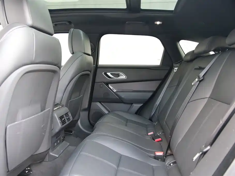 Land Rover Range Rover Velar 2025 — фото 13
