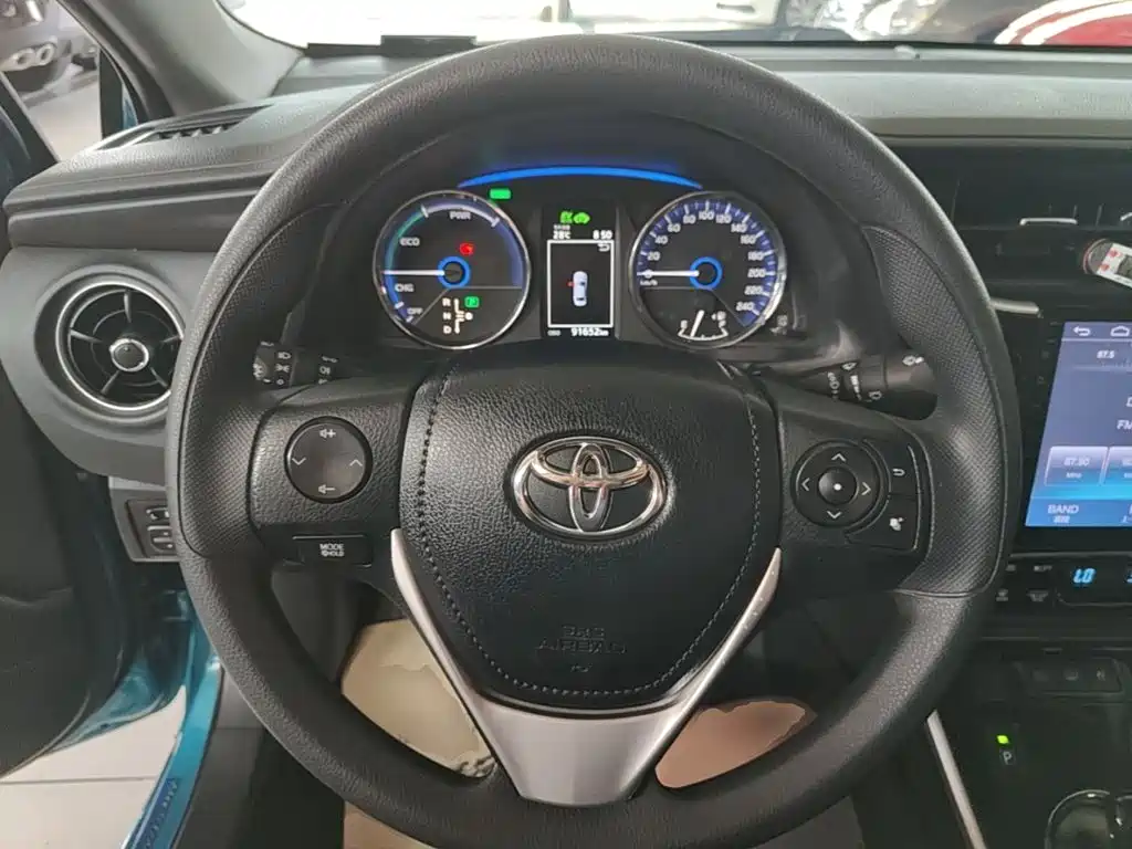 Toyota Corolla Hybrid 2019 — фото 11