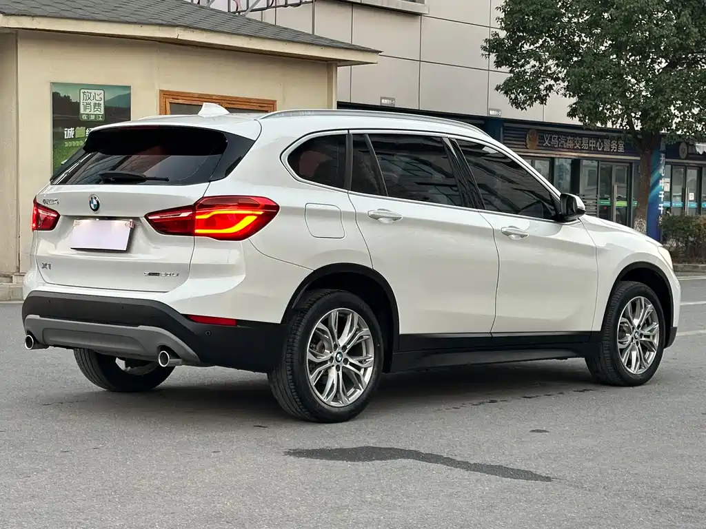 BMW X1 2019 — фото 11