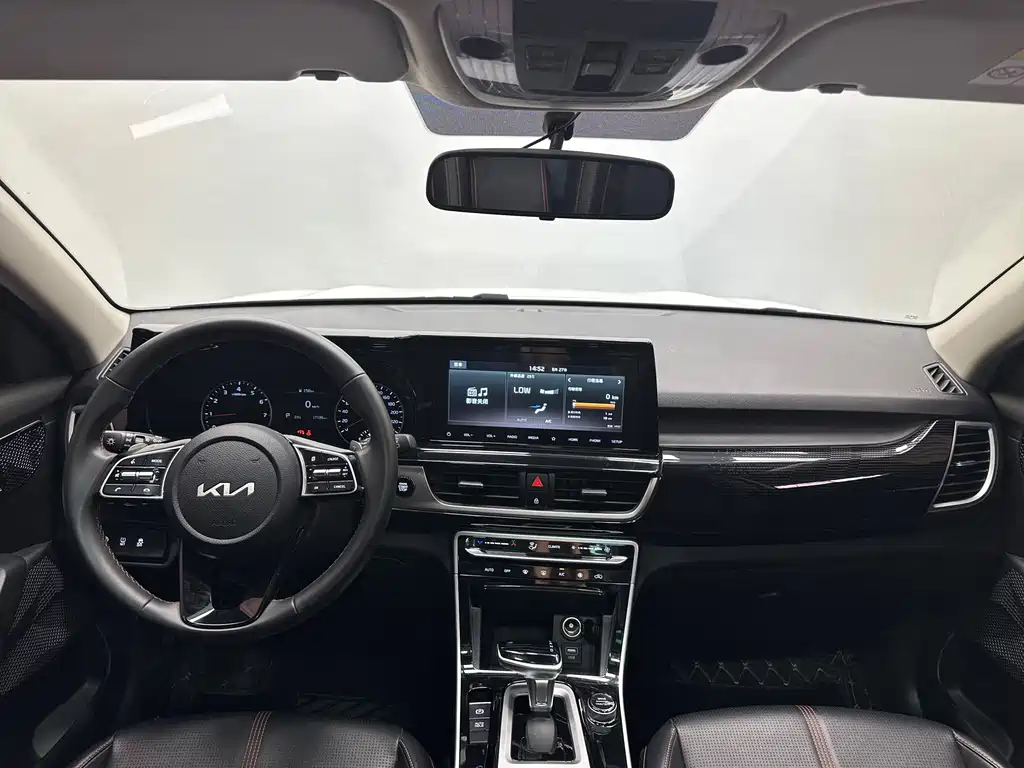 Kia KX3 2021 — фото 22
