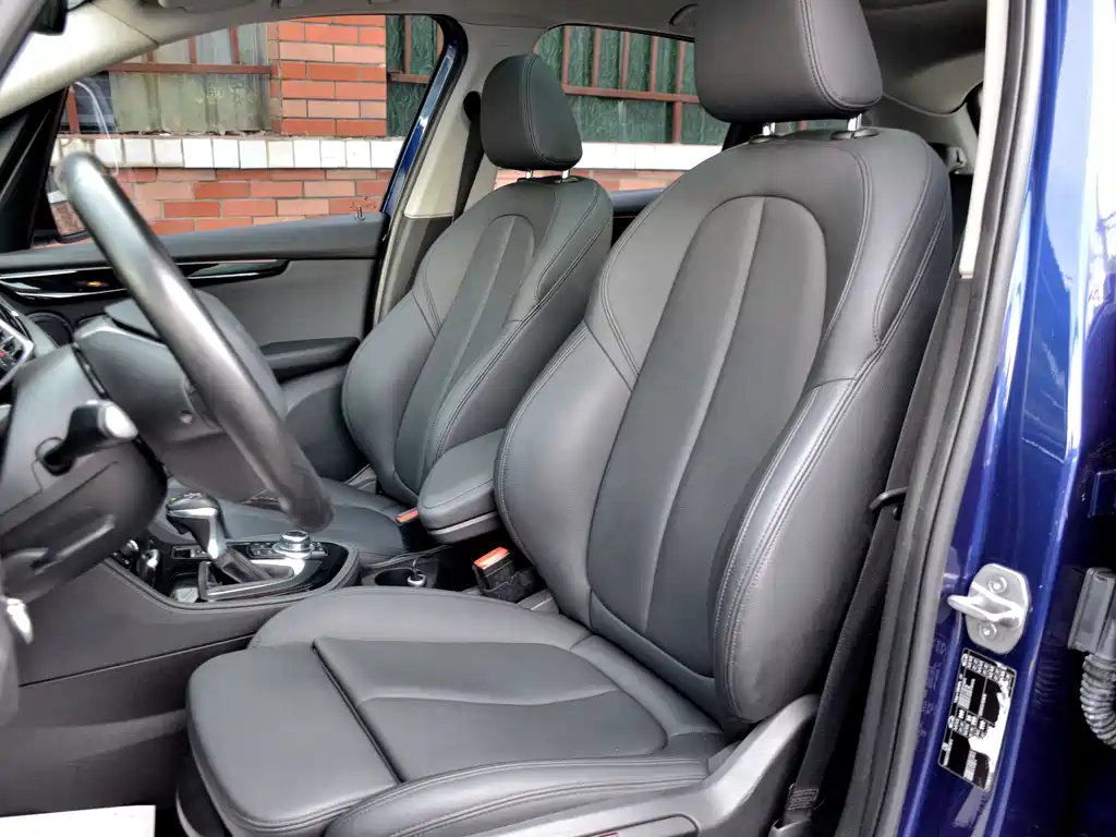 BMW 2 Series Station Wagon 2015 — фото 13