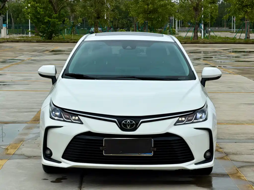 Toyota Corolla 2020 — фото 2