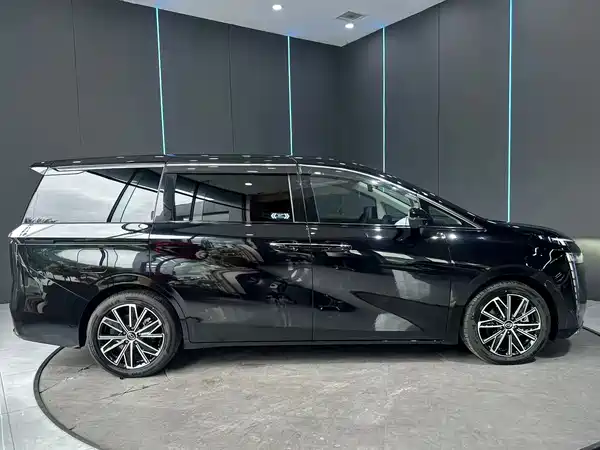 GAC Trumpchi E8 2025