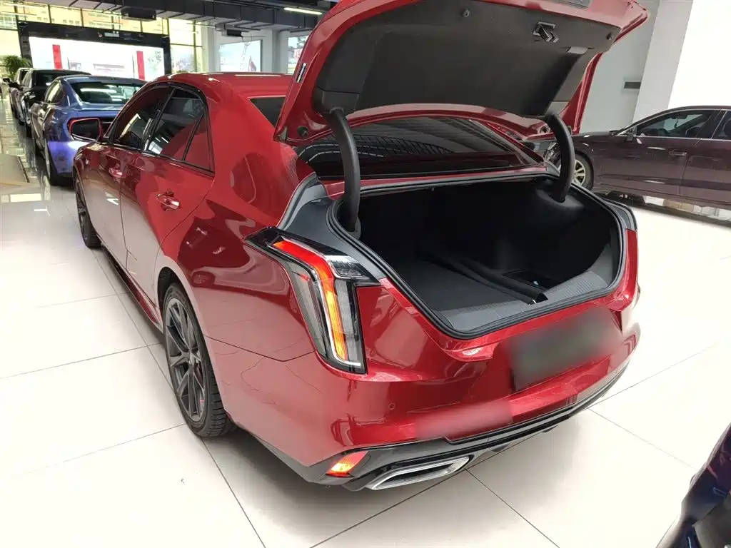 Cadillac CT4 2020 — фото 23