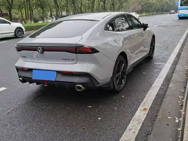 Changan UNI-V 2023