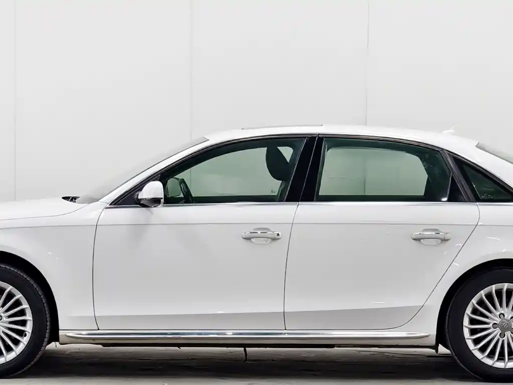 Audi A4L 2015 — фото 7