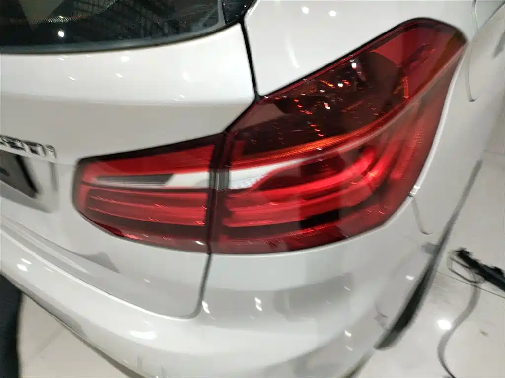 BMW 2 Series Active Tourer 2015 — фото 8