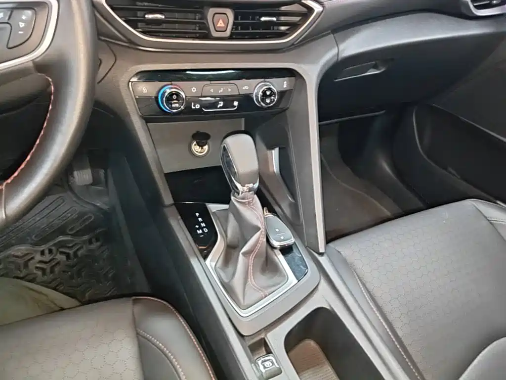 Chevrolet Orlando 2020 — фото 14