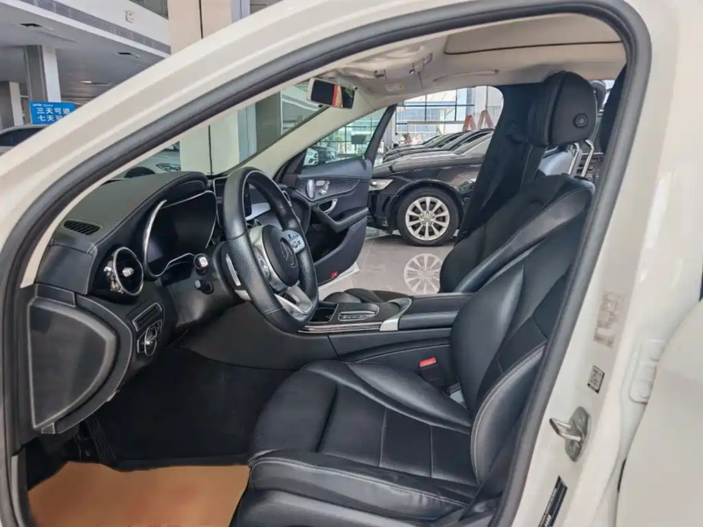 Mercedes-Benz C-Class 2020 — фото 14