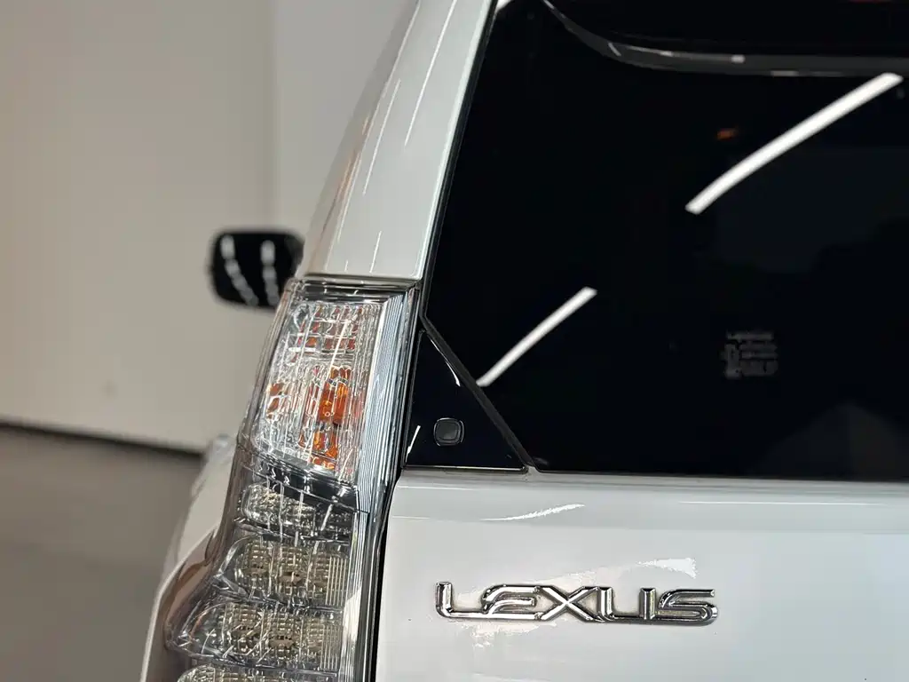 Lexus GX 2013 — фото 20