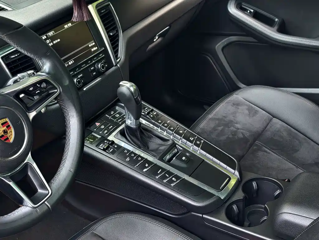 Porsche Macan 2015 — фото 6