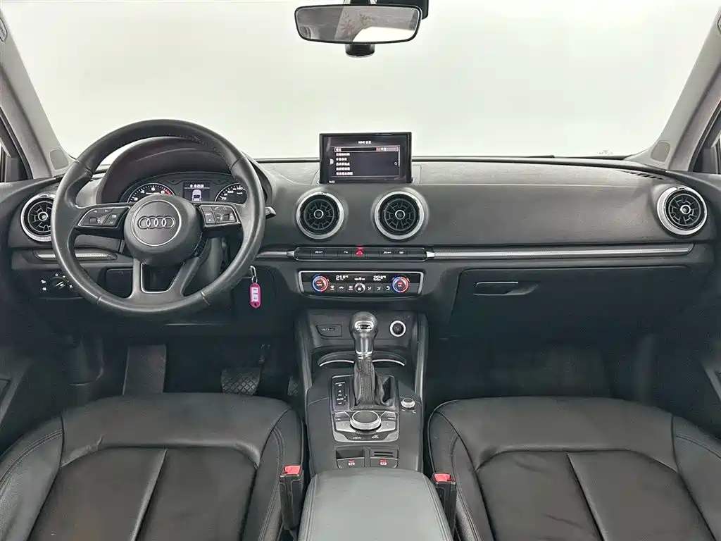 Audi A3 2017 — фото 11