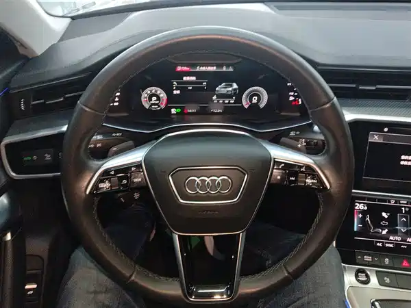 Audi A6L 2022