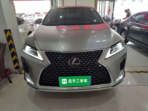 Lexus RX 2021