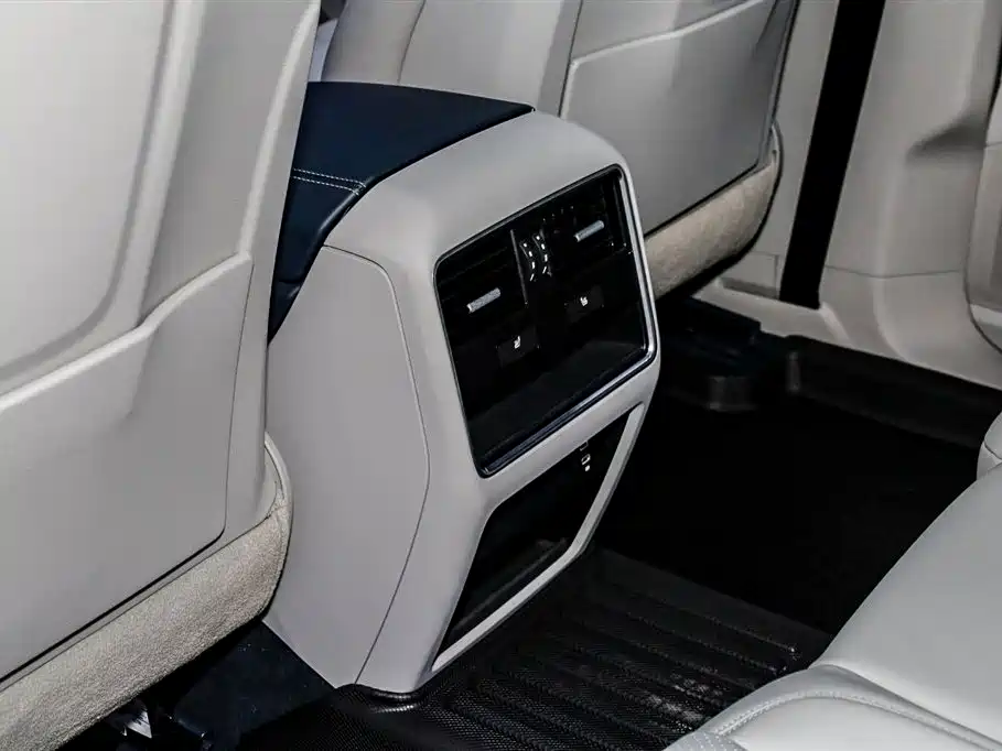 Porsche Cayenne 2021 — фото 11