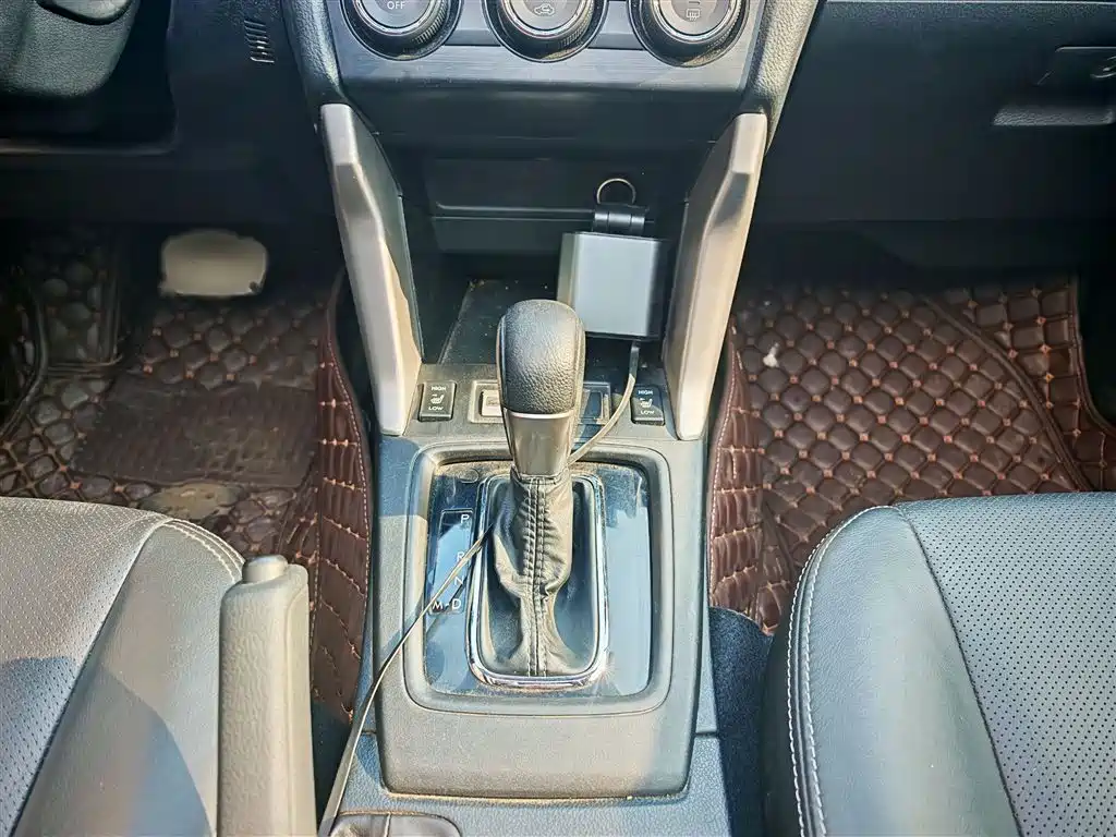 Subaru Forester 2014 — фото 11