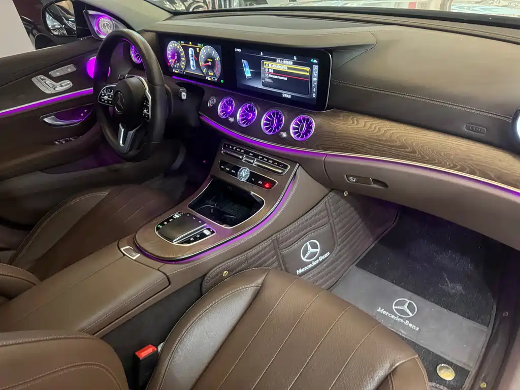 Mercedes-Benz E-Class 2019 — фото 11