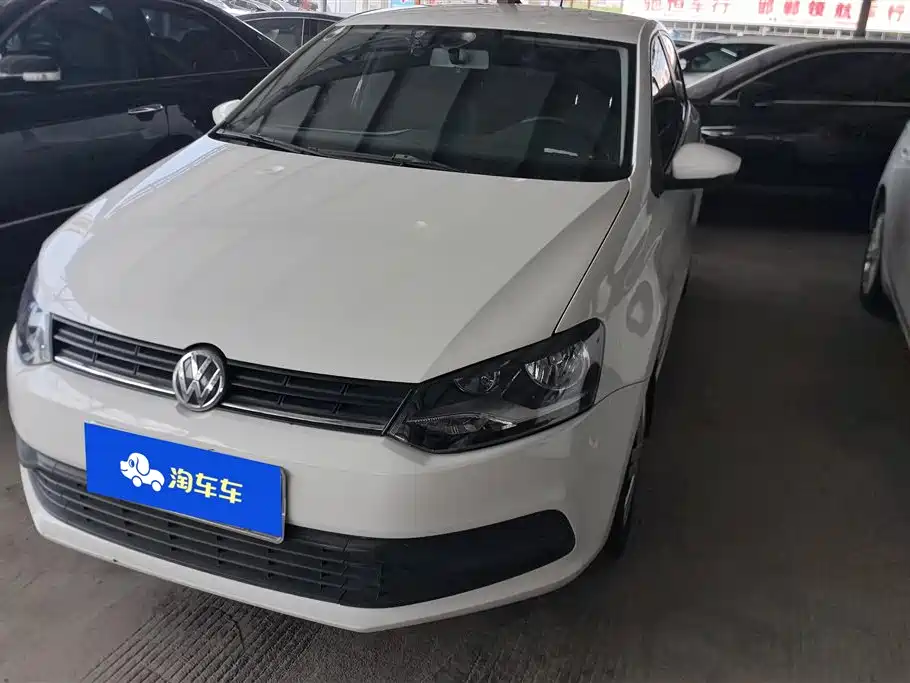 Volkswagen Polo 2016 — фото 1