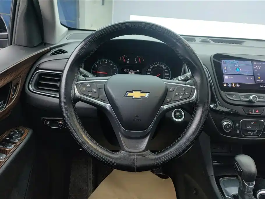 Chevrolet Equinox 2022 — фото 15