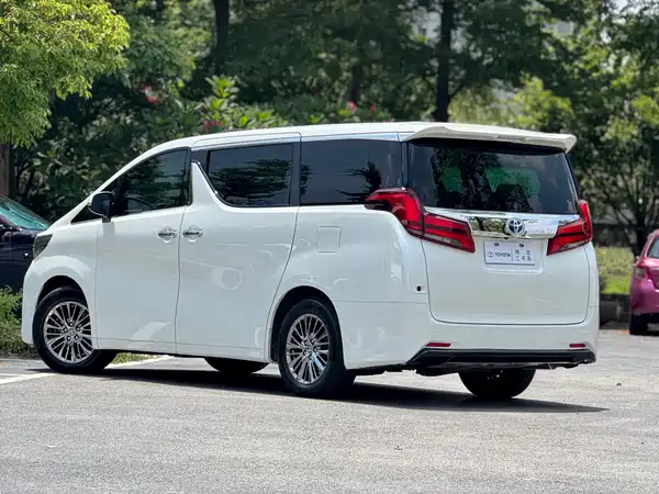 Toyota Alphard 2019