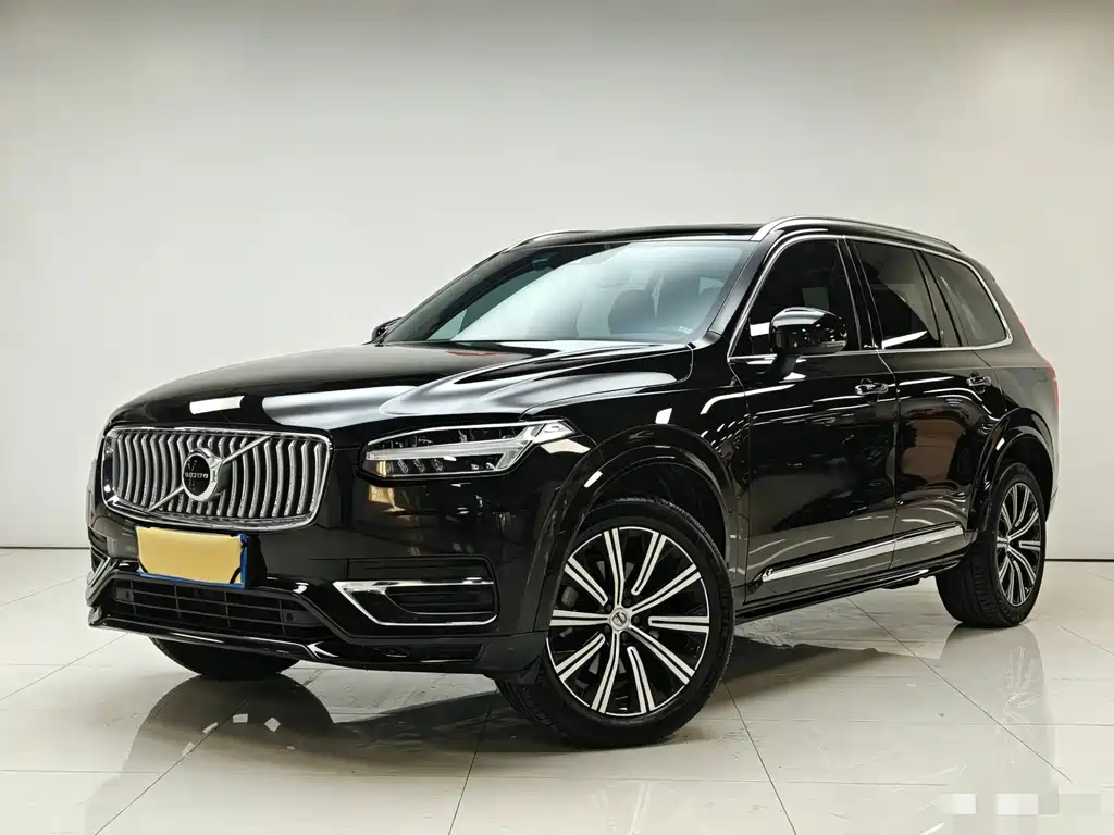 Volvo XC90 2022 — фото 1