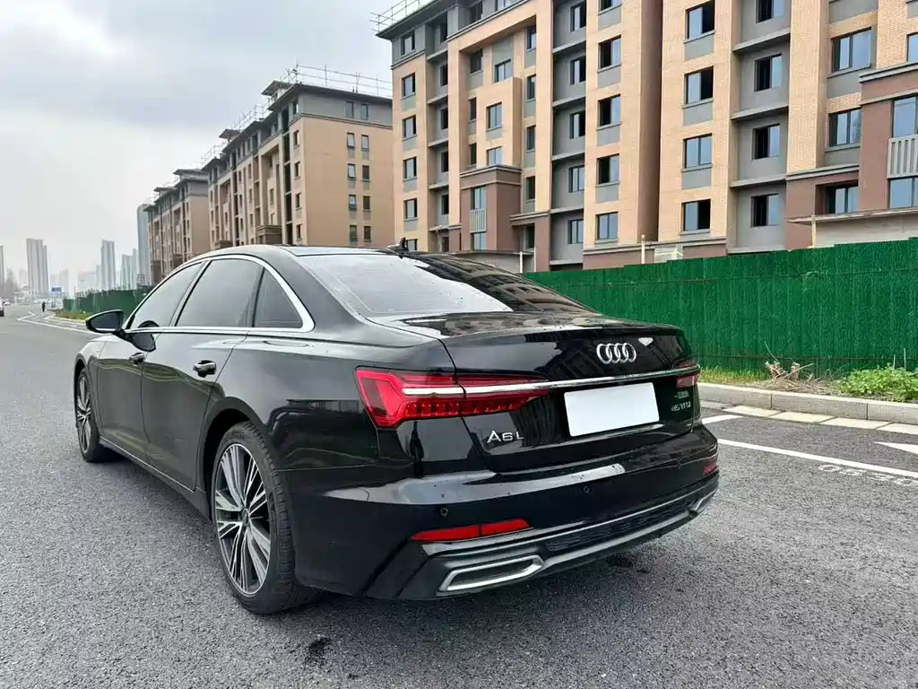 Audi A6L 2022 — фото 9