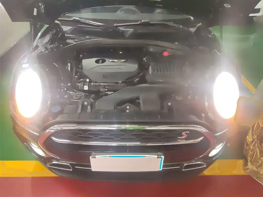 MINI Clubman 2017 — фото 20