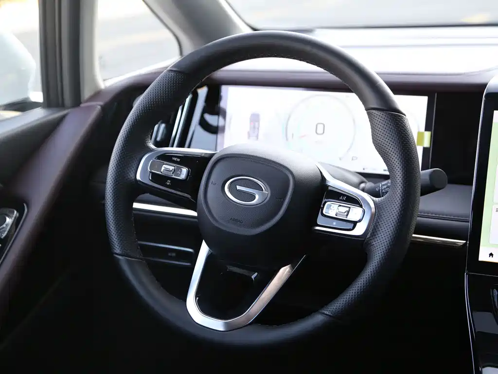 GAC Motor Trumpchi M8 2023 — фото 7