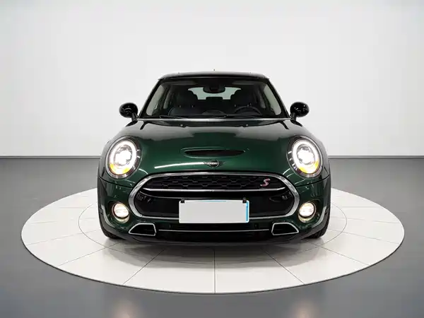 MINI Clubman 2016