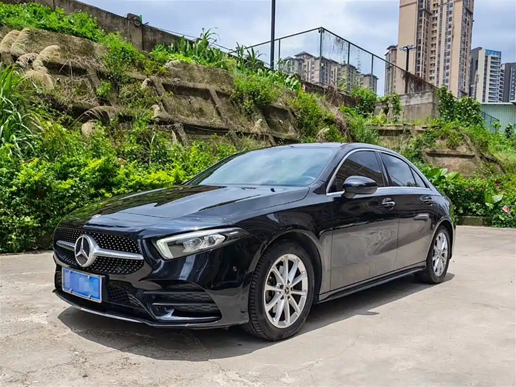 Mercedes-Benz A-Class 2019 — фото 1