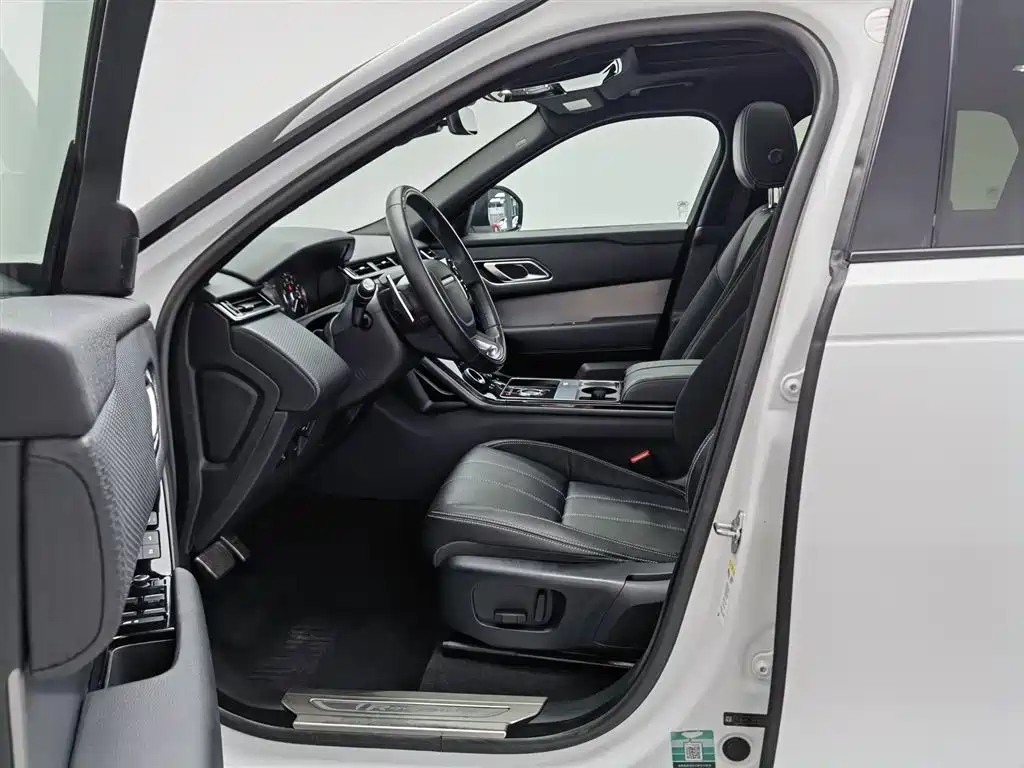 Land Rover Velar 2019 — фото 10