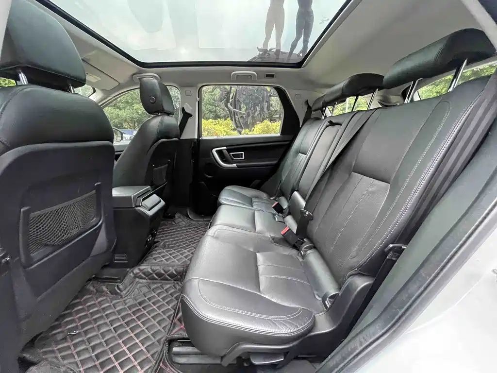 Land Rover Discovery Sport 2017 — фото 11