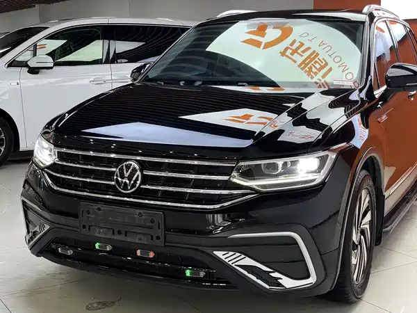 Volkswagen Tiguan L 2022