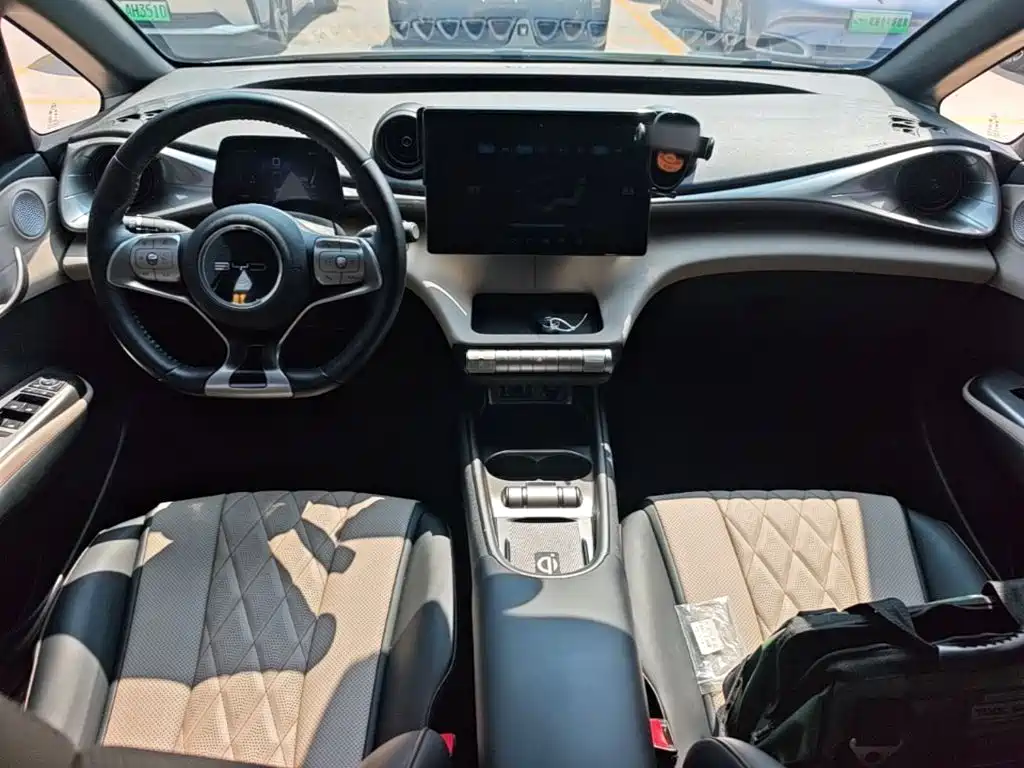 BYD Dolphin 2023 — фото 10