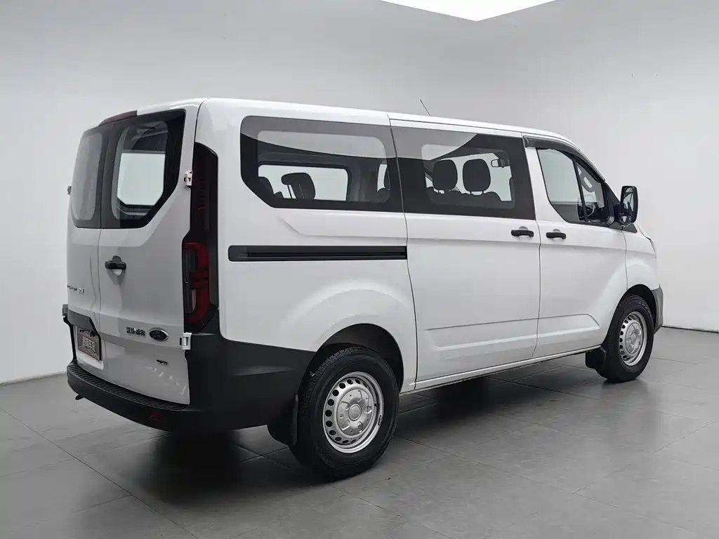 Ford Transit 2023 — фото 2