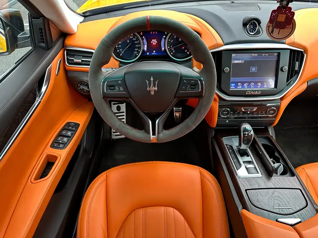 Maserati Ghibli 2015 — фото 9