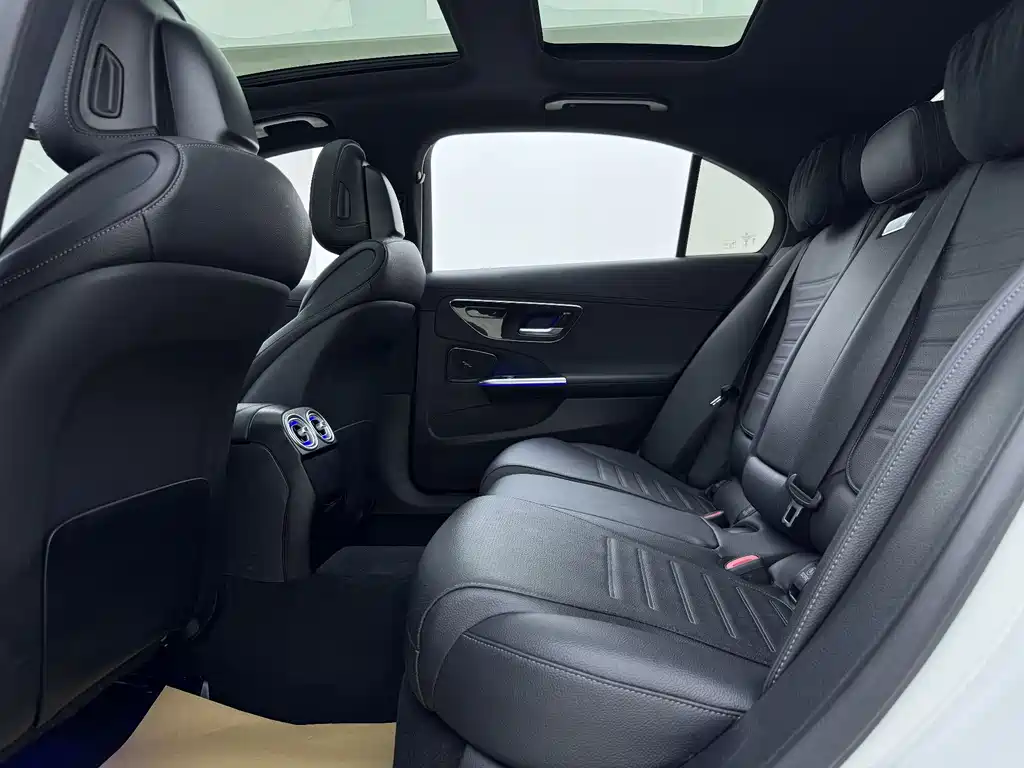 Mercedes-Benz C-Class 2021 — фото 13