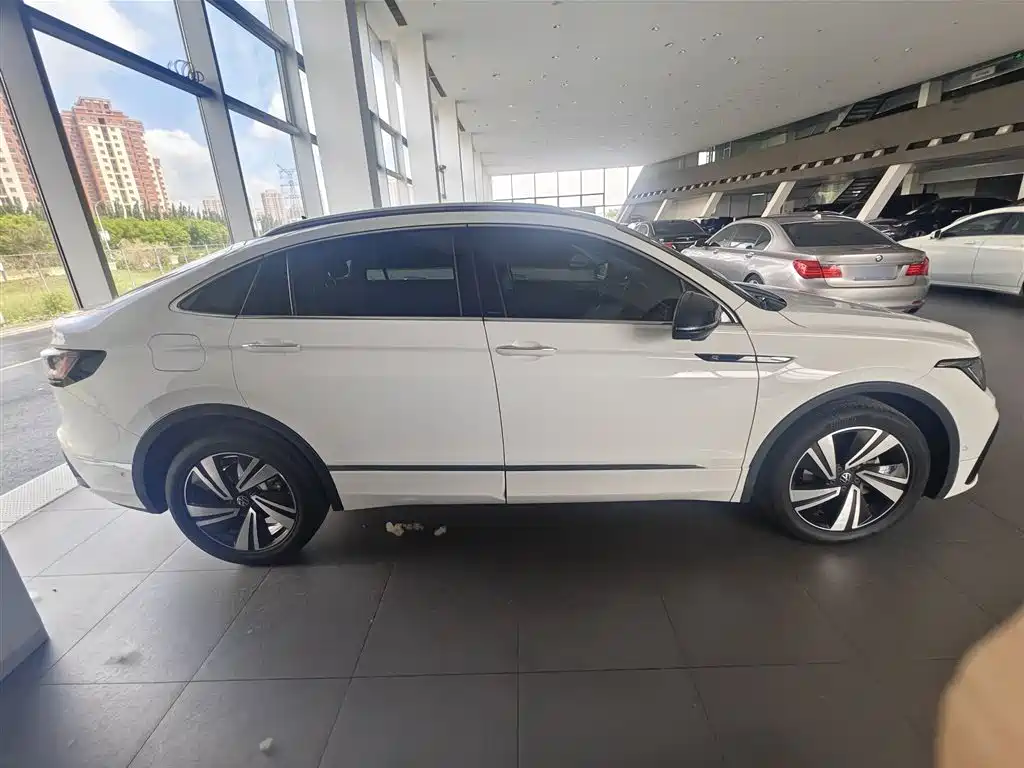 Volkswagen Tiguan X 2023 — фото 6