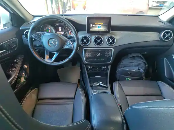 Mercedes-Benz GLA 2016