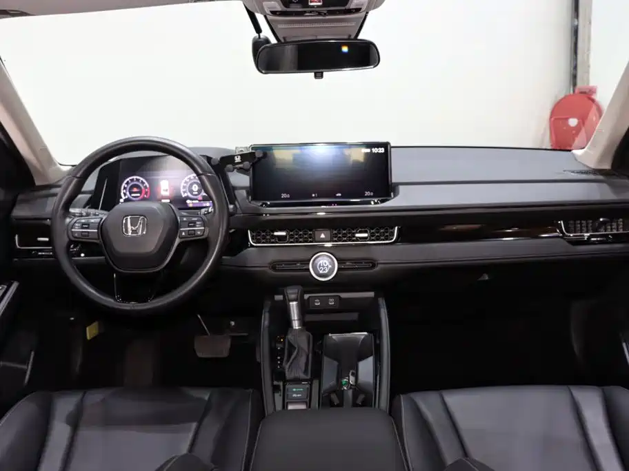 Honda Inspire 2023 — фото 11