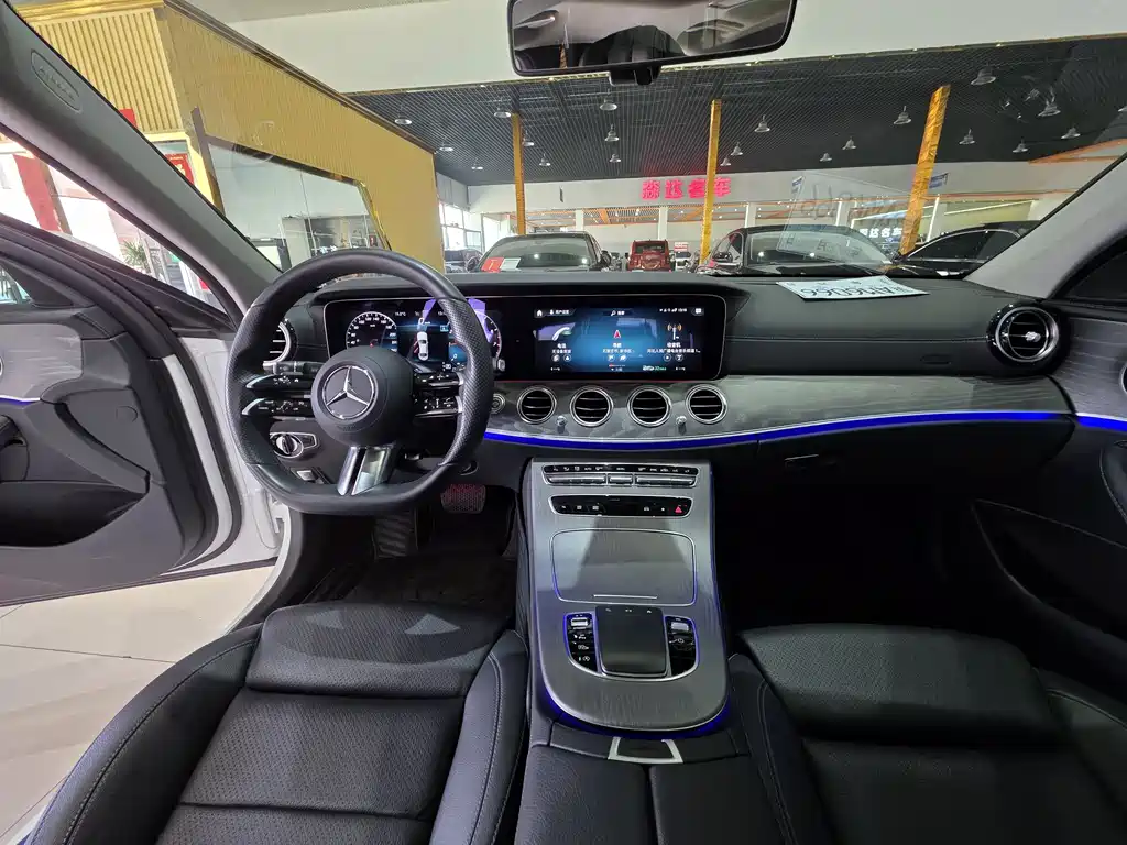 Mercedes-Benz E-Class 2022 — фото 10